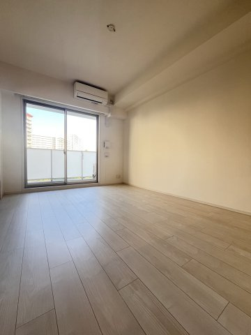 大阪市都島区善源寺町１丁目の賃貸マンションの居間・リビング