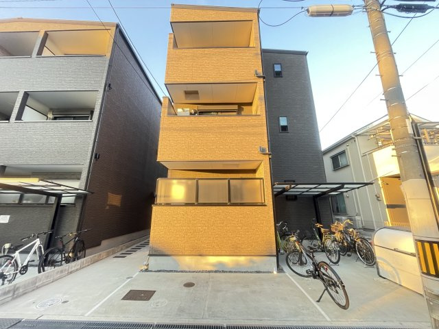 寝屋川市池田１丁目のアパートの外観