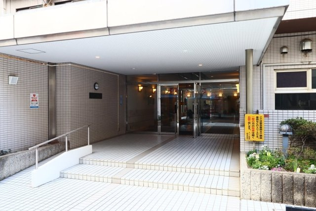 メゾン西荻のエントランス|エントランスです