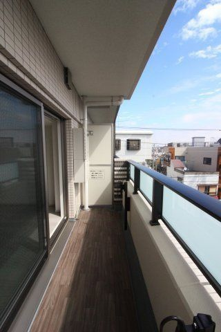 パレステージ西ヶ原のバルコニー