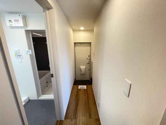 フルセイル下溝の玄関