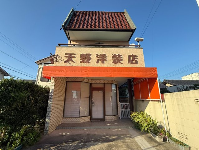 浜松市中央区住吉３店舗付き住宅の外観