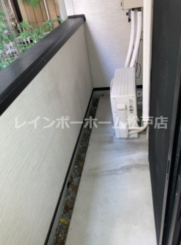 特典：仲介手数料が半額です!!のバルコニー|暖かな日差しのふりそそぐバルコニー
