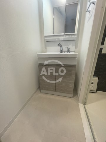 ARCOBALENO OSAKA FUSEの洗面所|S-RESIDENCE布施aventra　脱衣所