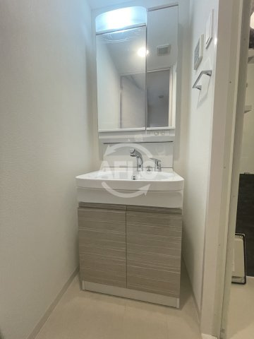 ARCOBALENO OSAKA FUSEの独立洗面台|S-RESIDENCE布施aventra　独立洗面台