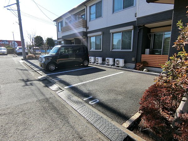 【駐車場】