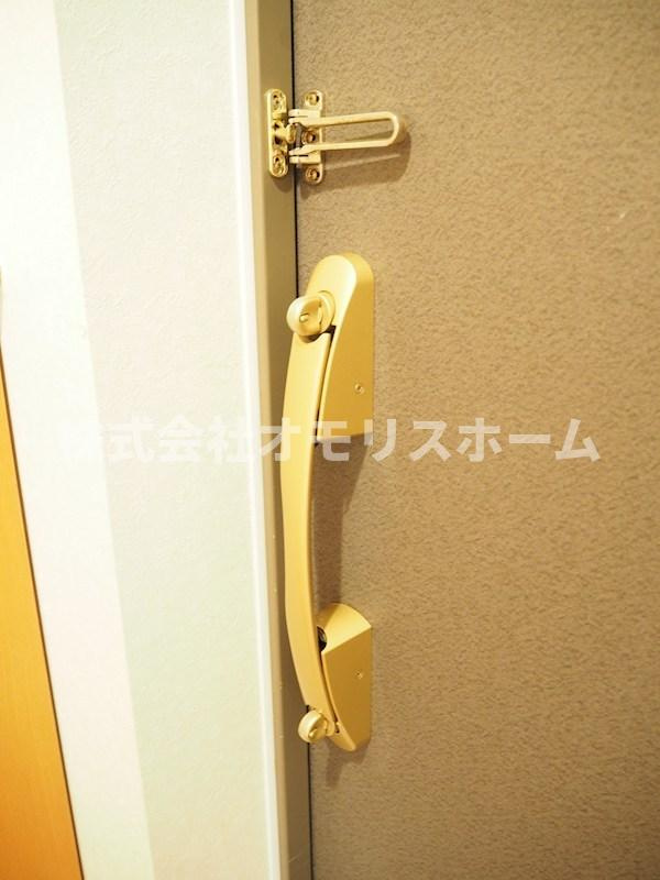 ルーブル上池台弐番館 の玄関