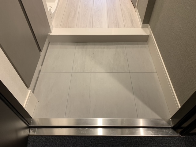 【玄関】 | シェノン三軒茶屋