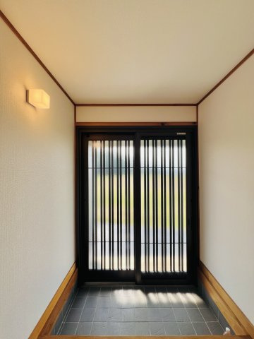 前橋市上泉町の玄関|収納も充実で、着脱もスムーズにできる玄関♪