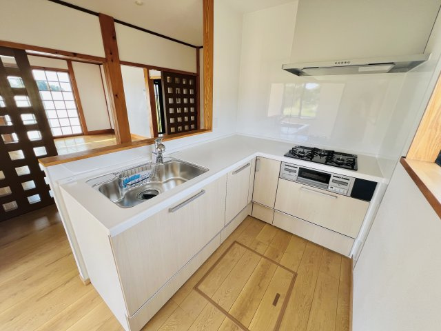 前橋市上泉町のキッチン|作業スペースも広くお料理も快適にできるキッチン