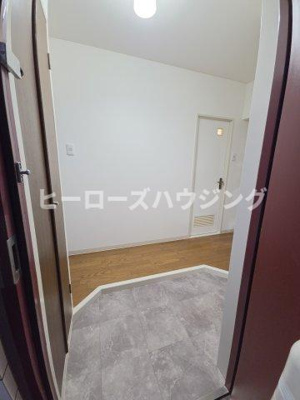 【玄関】 | メゾンタカノ