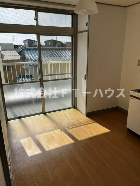 静幸マンションの居間・リビング