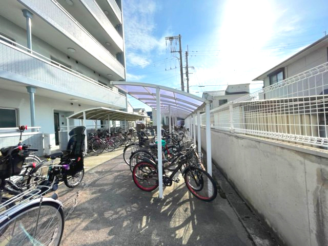 コーポ小林の駐車場