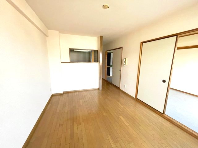 コーポ小林の居間・リビング|イメージとして同建物他部屋を表示しています
