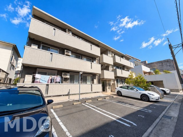 セジュール　エムの駐車場