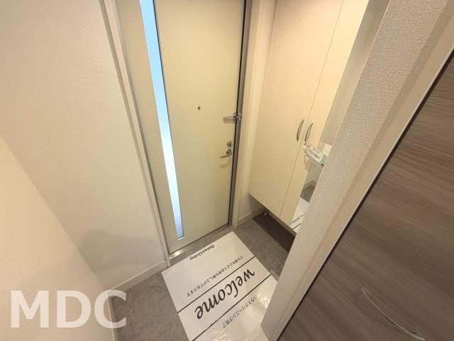 セジュール　エムの玄関