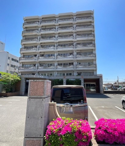 京橋ビル新館の外観