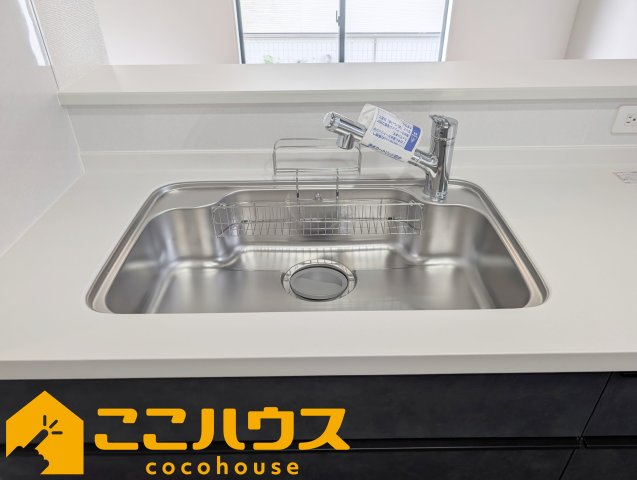 八重瀬町安里3期　グラファーレ　新築戸建て　全2棟　1号棟のキッチン|【施工例】※同施工の別物件写真
