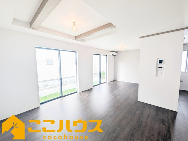 八重瀬町安里3期　グラファーレ　新築戸建て　全2棟　1号棟の居間・リビング|【施工例】※同施工の別物件写真