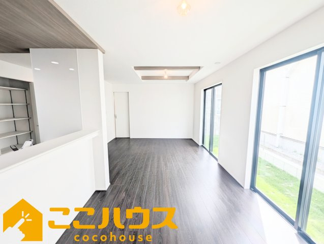 八重瀬町安里3期　グラファーレ　新築戸建て　全2棟　1号棟の居間・リビング|【施工例】※同施工の別物件写真