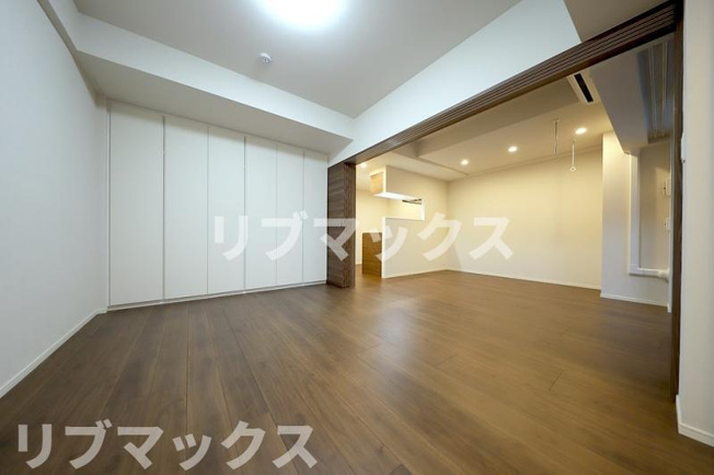 【寝室】