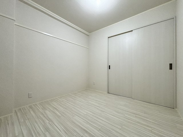 【寝室】