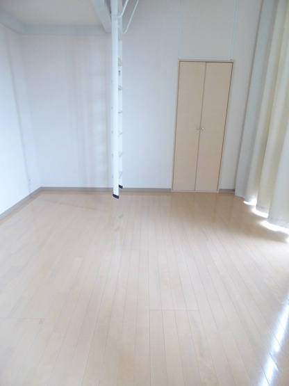 【寝室】
