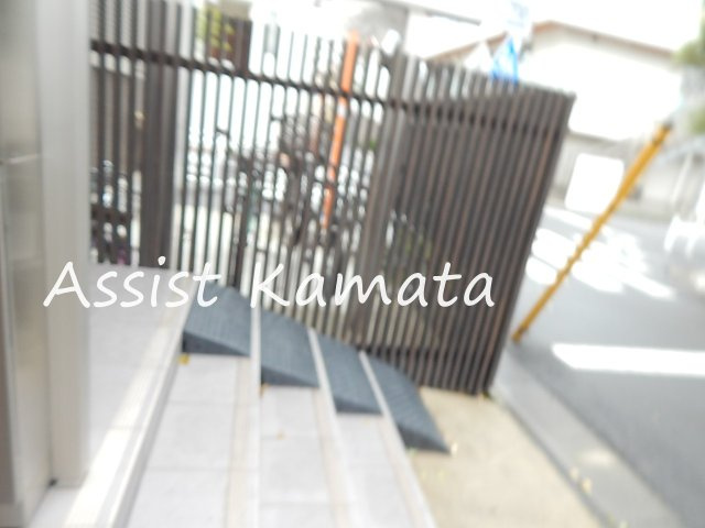 ノイエ  ロイテのエントランス