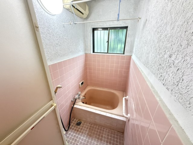 泉佐野市湊1丁目　中古戸建の浴室
