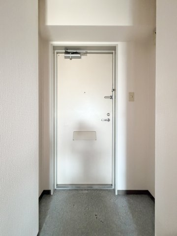 アクティ塚口の玄関