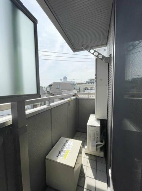 ルミエール田園調布のバルコニー|外からの目が気にならないバルコニーで洗濯物が干せます