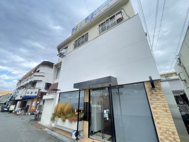 寝屋川市緑町の賃貸マンションの外観