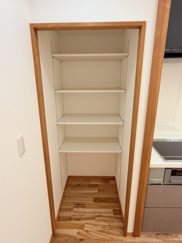 安曇野市豊科高家　中古住宅の収納