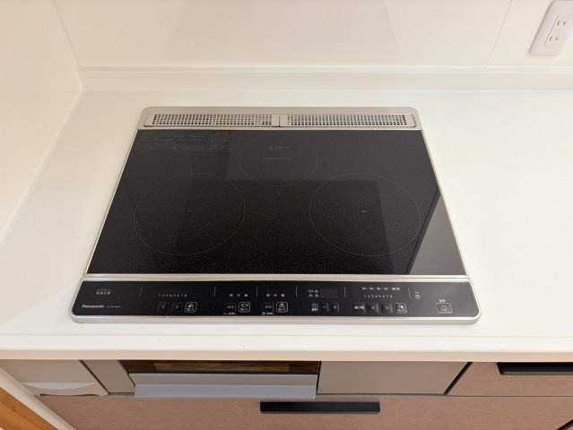 安曇野市豊科高家　中古住宅のキッチン