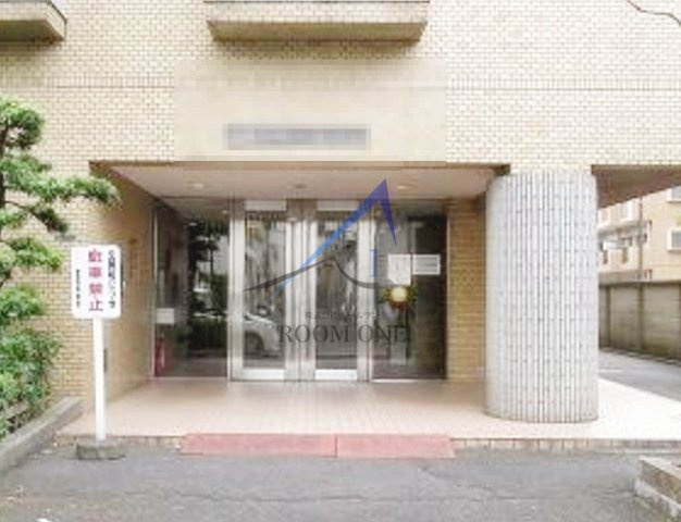 多摩リバビューマンションのエントランス|エントランスです。