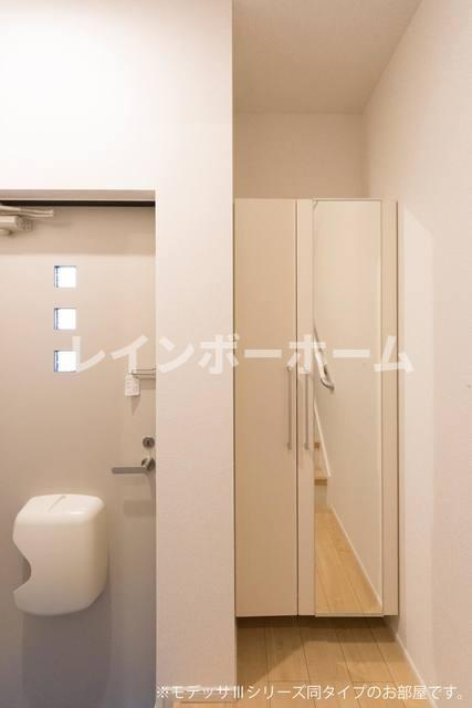 フライウェイＢの玄関