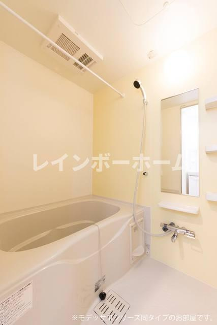 フライウェイＢの浴室