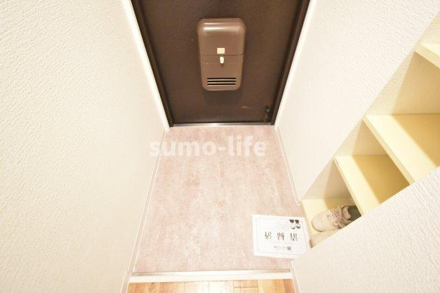 ロイヤルメゾン塚口Ⅴの玄関
