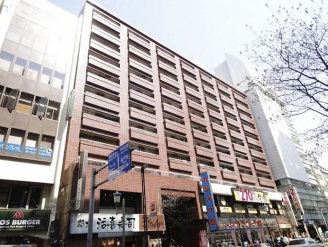 新宿ダイカンプラザA館の外観