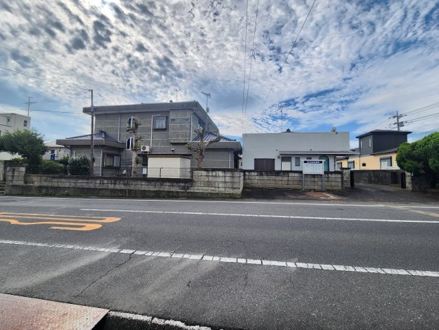 【前面道路含む現地写真】の画像