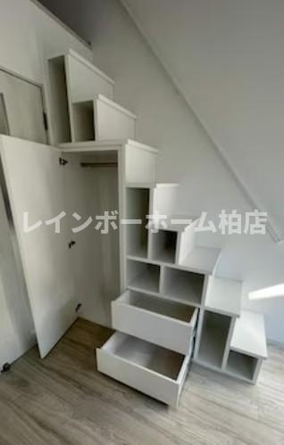 特典：仲介手数料が不要です‼の収納|階段下の収納です