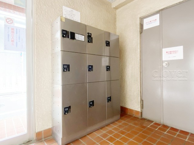 【設備】 | 用賀マンション | 近年つとに重要度が高まっている、宅配ボックス。～即日のご見学可能～　お問合せはお気軽に。