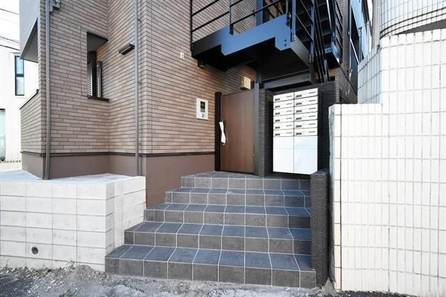 グランクオール江古田のエントランス
