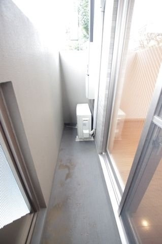 ブライズ祖師ヶ谷大蔵のバルコニー