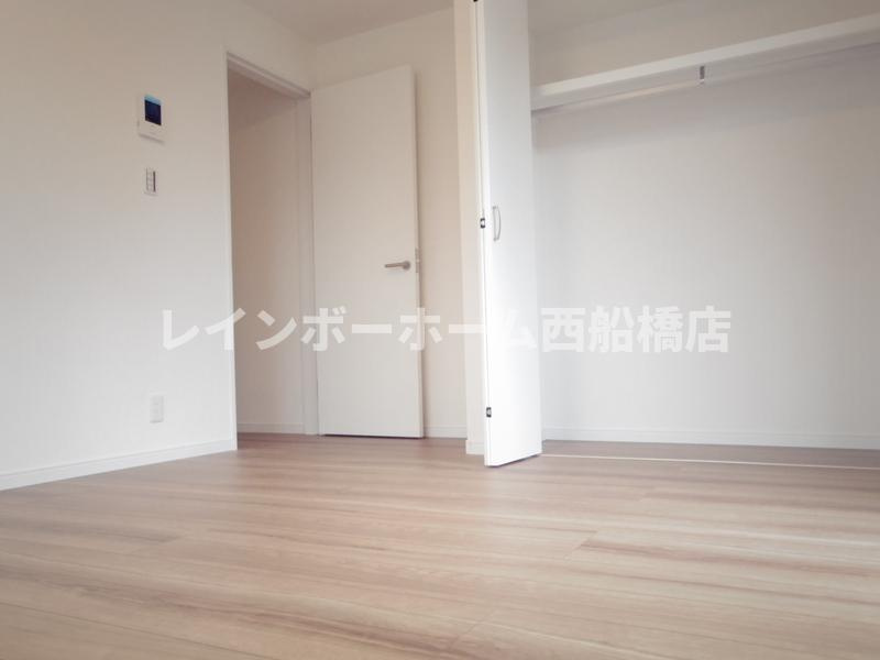ラボーナ実籾の寝室