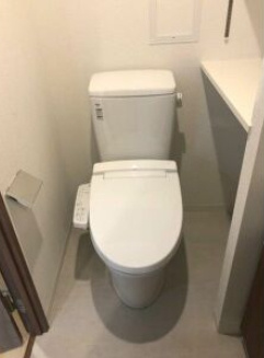 【トイレ】 | クレヴィスタ方南町Ⅱ | 温水洗浄便座。