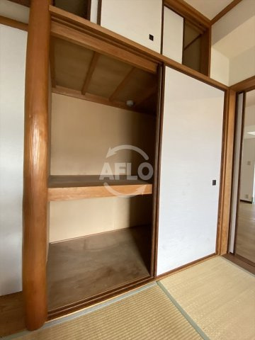 ユーシン大手前　中大江小学校区の収納|ユーシン大手前　押入れ