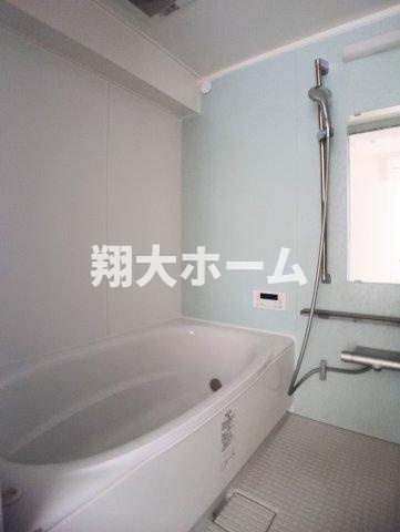 クイーンパレス浅伊の浴室