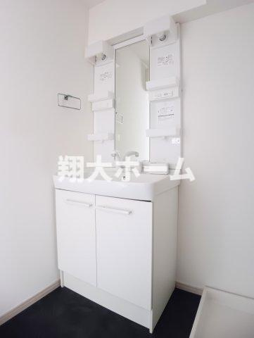 クイーンパレス浅伊の洗面所