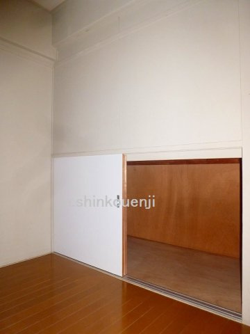 梅里マンションの収納